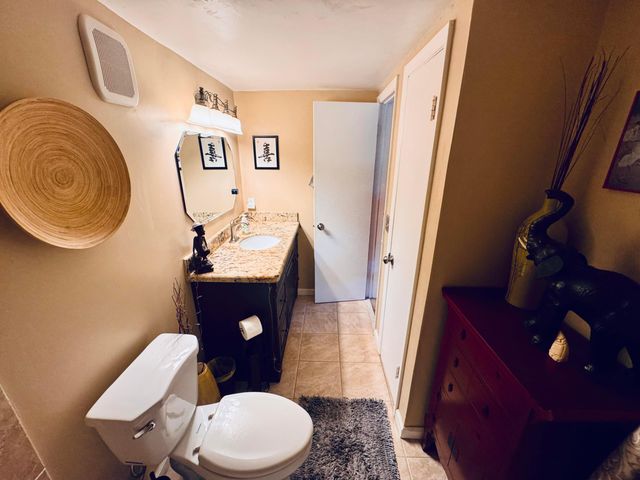 2151 NE 42nd Court 123, Lighthouse Point, FL 33064