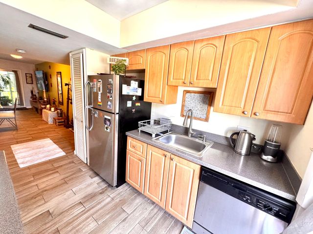 2151 NE 42nd Court 123, Lighthouse Point, FL 33064