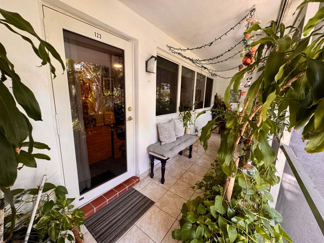 2151 NE 42nd Court 123, Lighthouse Point, FL 33064