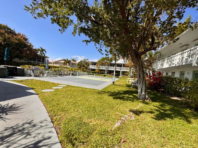 2151 NE 42nd Court 123, Lighthouse Point, FL 33064