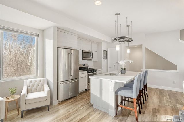 5642 W 10th Place, Lakewood, CO 80214