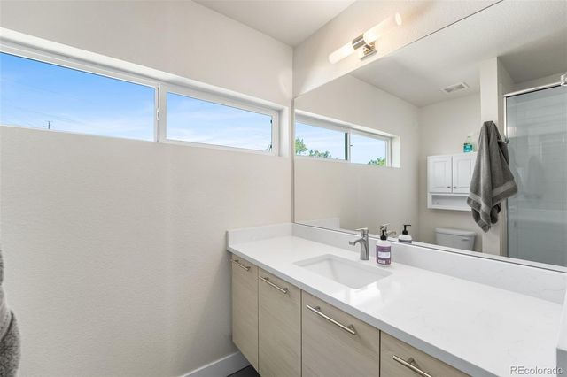 5642 W 10th Place, Lakewood, CO 80214