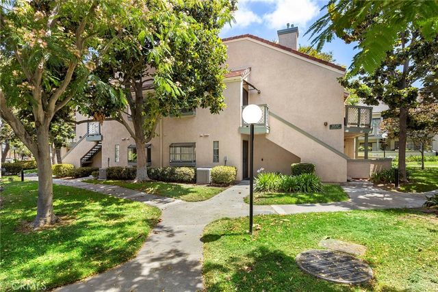 3537 W Greentree Circle C, Anaheim, CA 92804