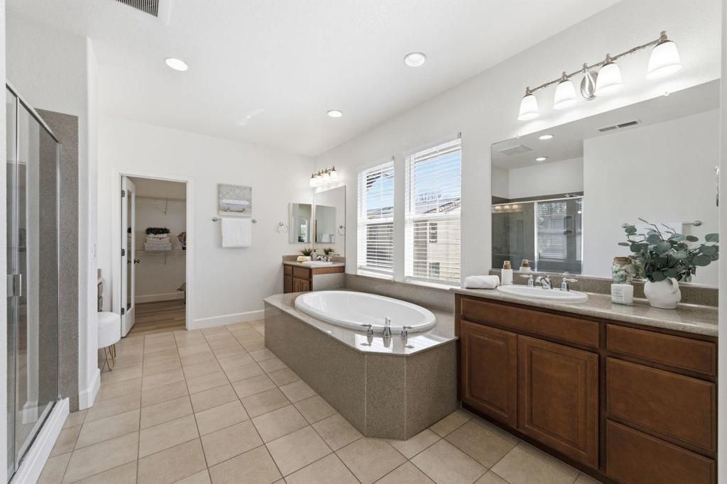 Image 29 of property listing at 698 W Rico Way, Tracy, CA 95391