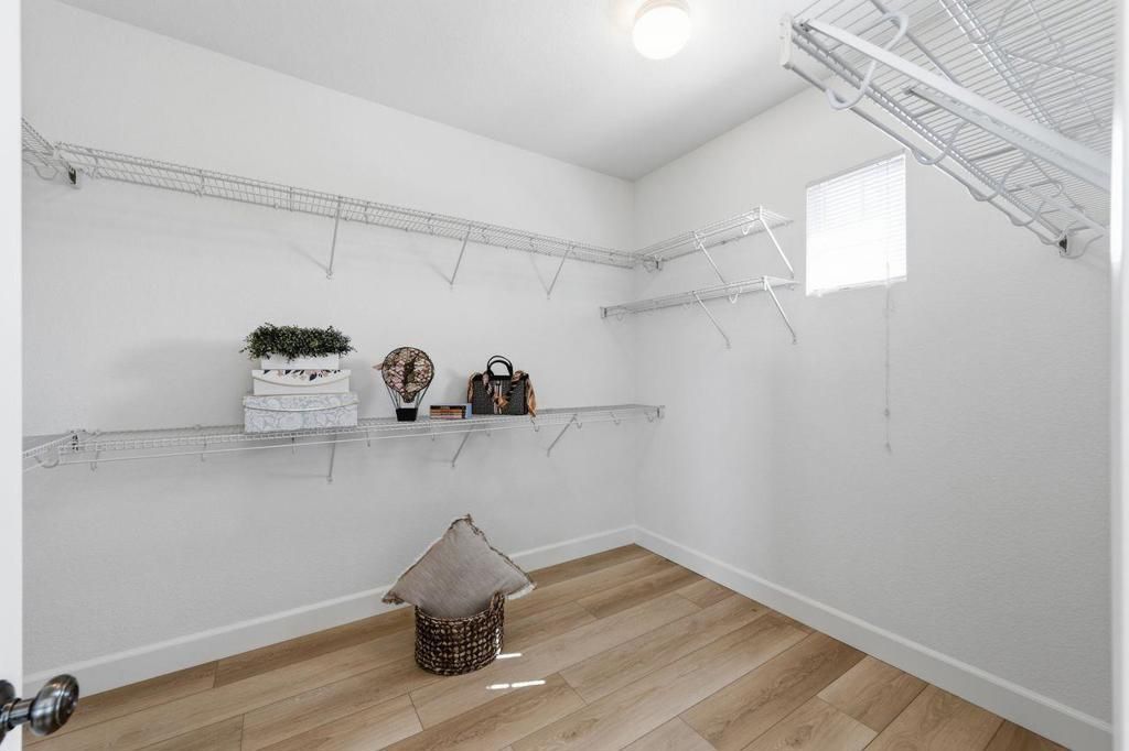 Image 31 of property listing at 698 W Rico Way, Tracy, CA 95391