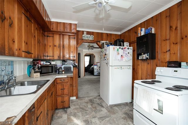 3805 Revere Court, Cleveland, OH 44109