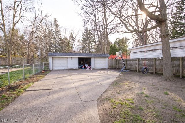 3805 Revere Court, Cleveland, OH 44109