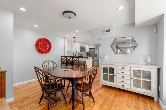 25 Monmouth St SF, Boston, MA 02128