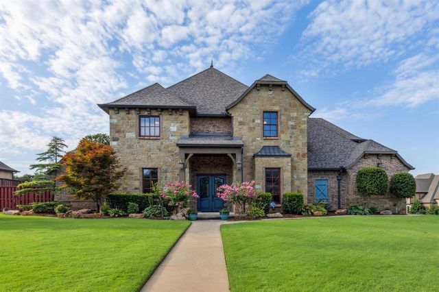 2208 Open Trail Road, Edmond, OK 73034