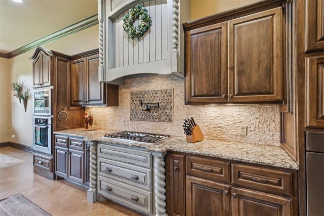 2208 Open Trail Road, Edmond, OK 73034