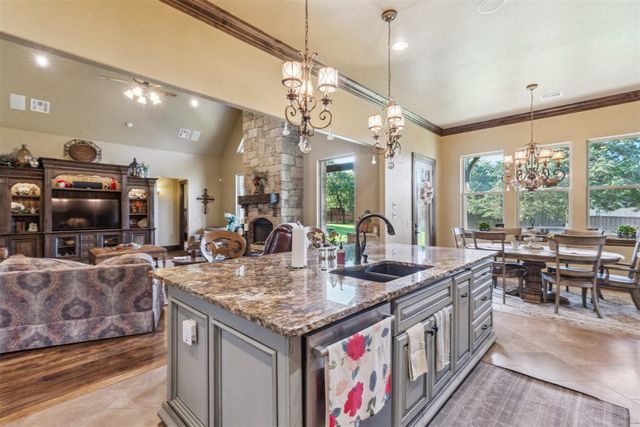 2208 Open Trail Road, Edmond, OK 73034