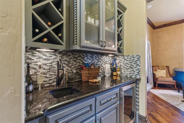 2208 Open Trail Road, Edmond, OK 73034