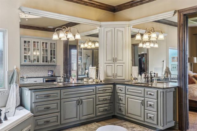 2208 Open Trail Road, Edmond, OK 73034