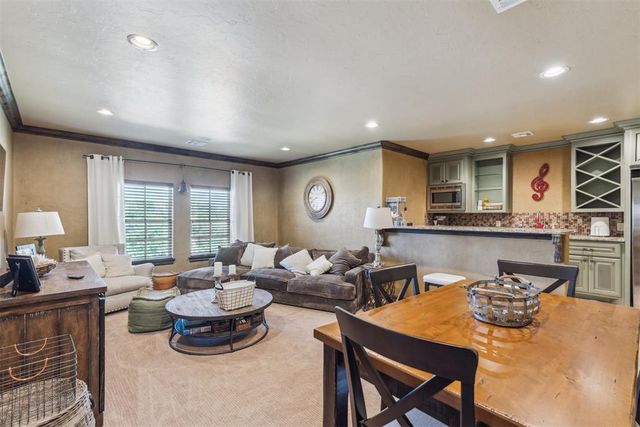 2208 Open Trail Road, Edmond, OK 73034