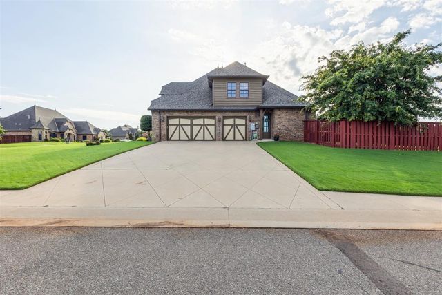 2208 Open Trail Road, Edmond, OK 73034