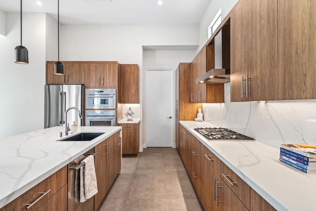 1346 Bacall Way, Palm Springs, CA 92262