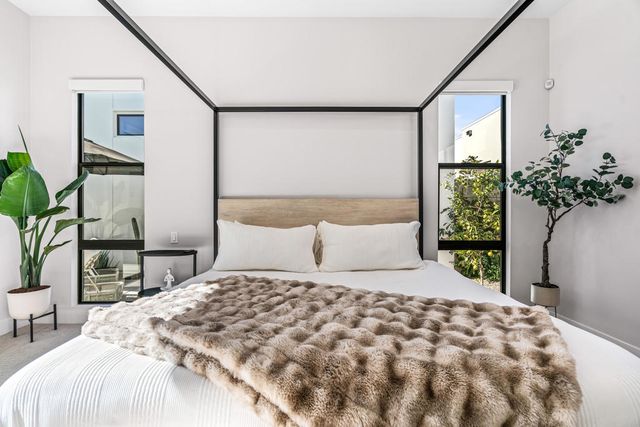 1346 Bacall Way, Palm Springs, CA 92262