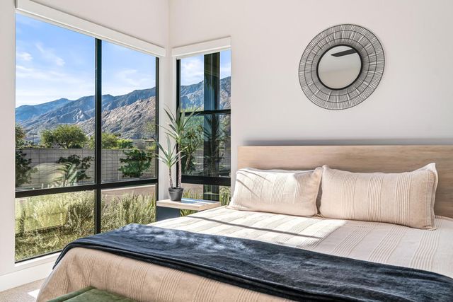 1346 Bacall Way, Palm Springs, CA 92262