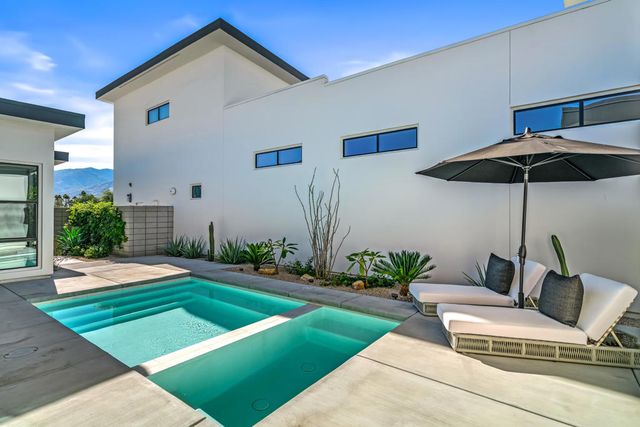 1346 Bacall Way, Palm Springs, CA 92262