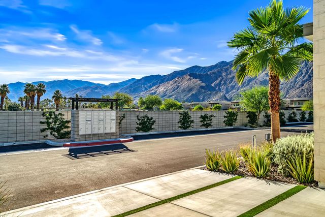 1346 Bacall Way, Palm Springs, CA 92262