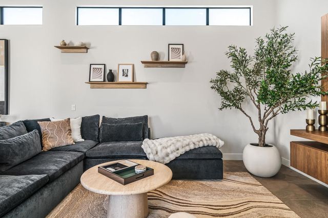 1346 Bacall Way, Palm Springs, CA 92262