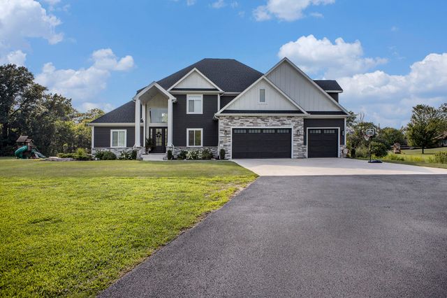 694 N 50 W, Valparaiso, IN 46385