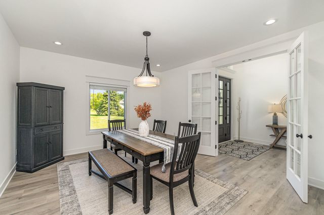 694 N 50 W, Valparaiso, IN 46385