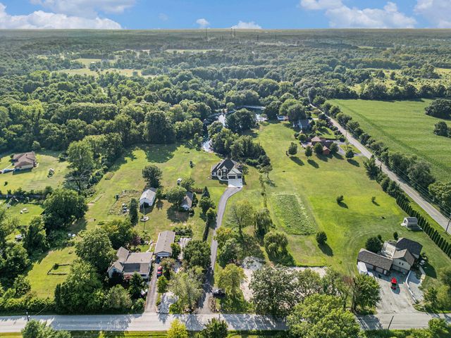 694 N 50 W, Valparaiso, IN 46385