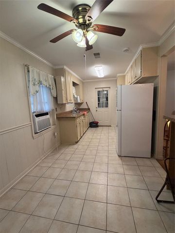 8602 Glenlea Street, Houston, TX 77061