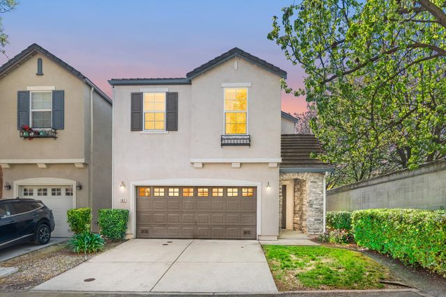 197 Cinema St, Sacramento, CA 95823