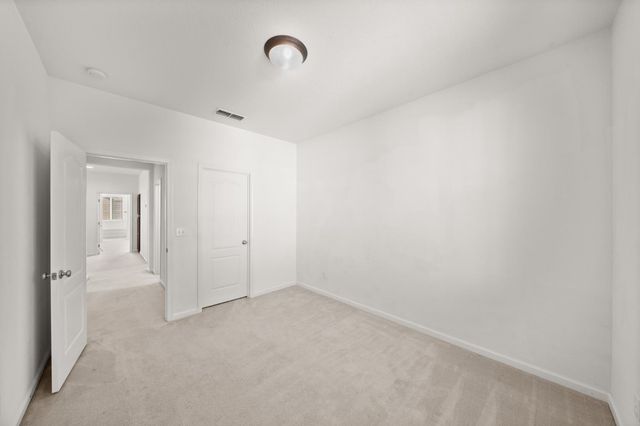 197 Cinema St, Sacramento, CA 95823