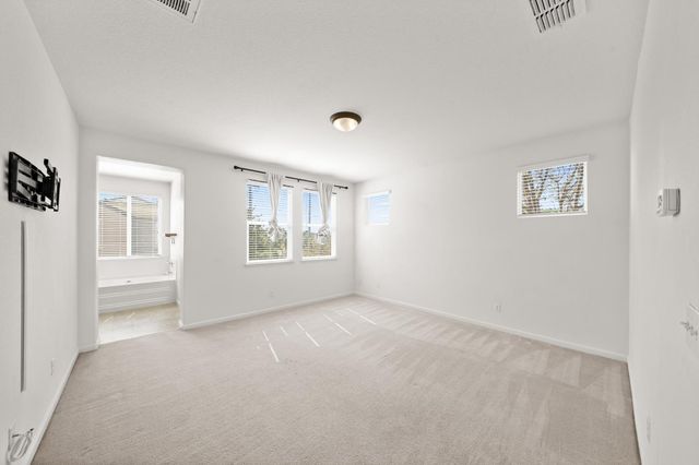 197 Cinema St, Sacramento, CA 95823