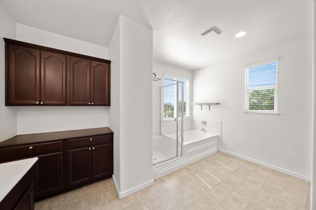 197 Cinema St, Sacramento, CA 95823