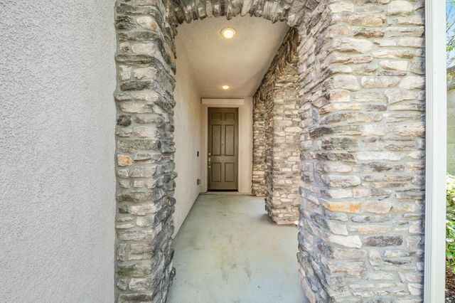 197 Cinema St, Sacramento, CA 95823