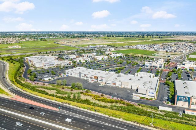 197 Cinema St, Sacramento, CA 95823