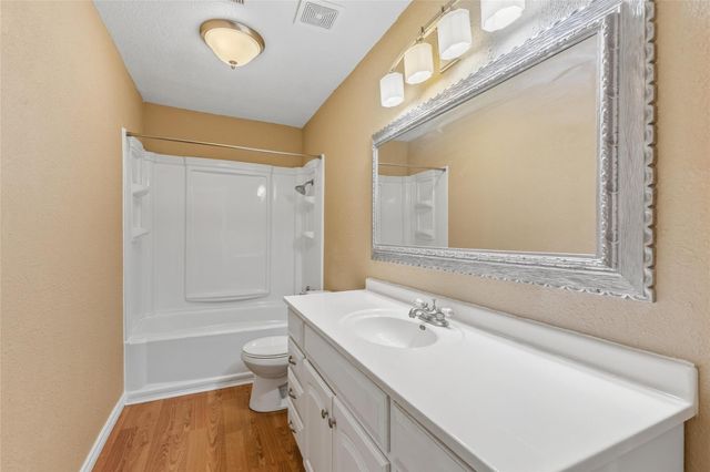 340 Warner, Bridge City, TX 77611