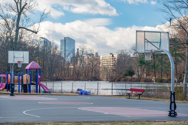 92 Underhill Avenue 2B, West Harrison, NY 10604