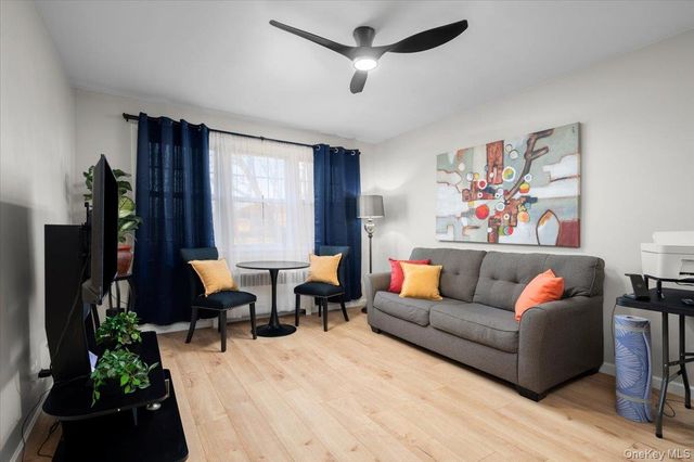 92 Underhill Avenue 2B, West Harrison, NY 10604