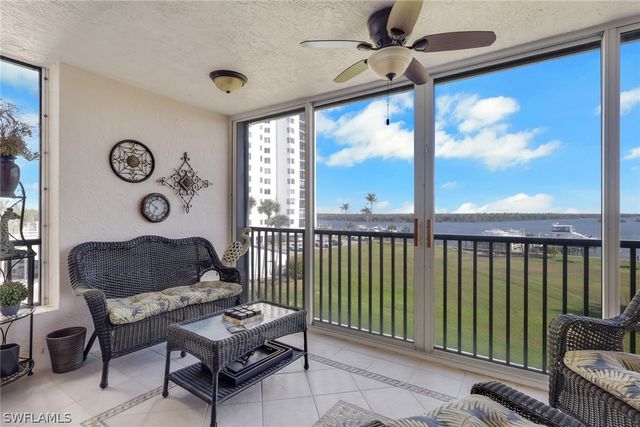 4745 Estero BLVD 201, Fort Myers Beach, FL 33931