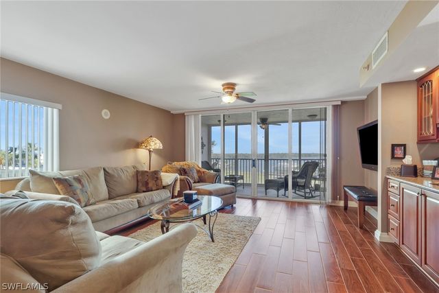 4745 Estero BLVD 201, Fort Myers Beach, FL 33931