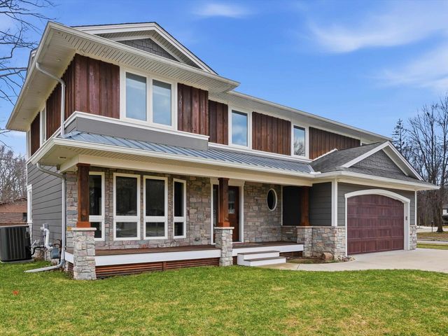 33120 Tall Pine Court, Chesterfield, MI 48047