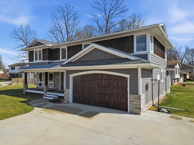 33120 Tall Pine Court, Chesterfield, MI 48047