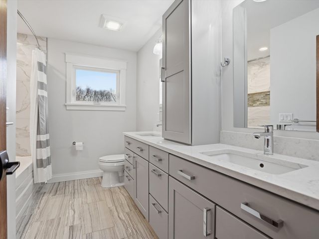 33120 Tall Pine Court, Chesterfield, MI 48047