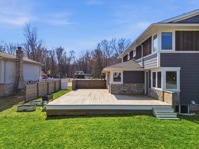 33120 Tall Pine Court, Chesterfield, MI 48047