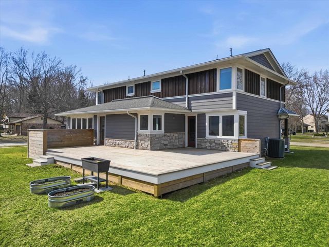 33120 Tall Pine Court, Chesterfield, MI 48047