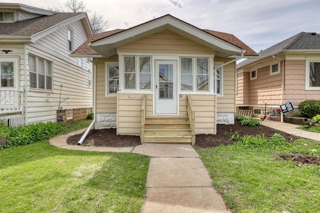 2117 77th STREET, Milwaukee, WI 53219