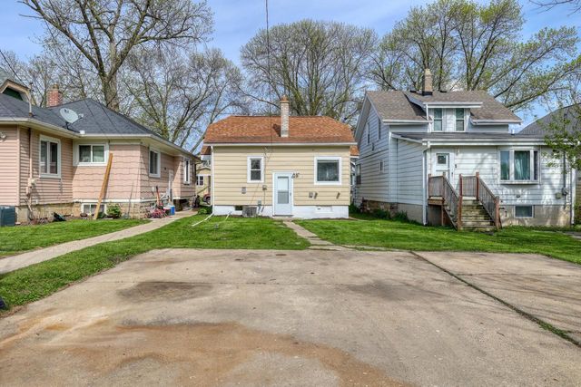 2117 77th STREET, Milwaukee, WI 53219