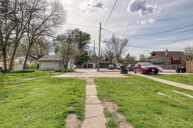2117 77th STREET, Milwaukee, WI 53219