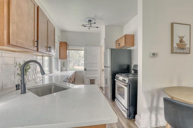 2117 77th STREET, Milwaukee, WI 53219