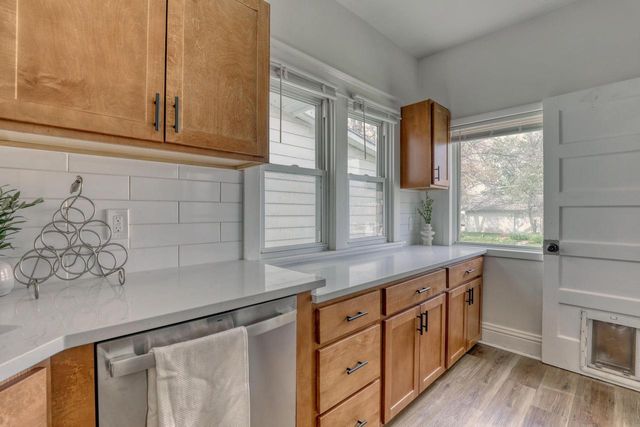2117 77th STREET, Milwaukee, WI 53219